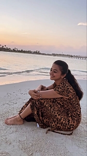 Helly Shah feet photo 20