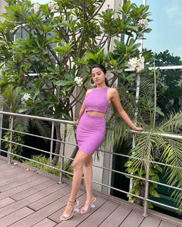 Helly Shah feet photo 5