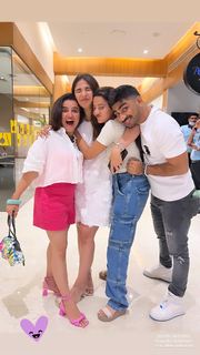 Helly Shah feet photo 15