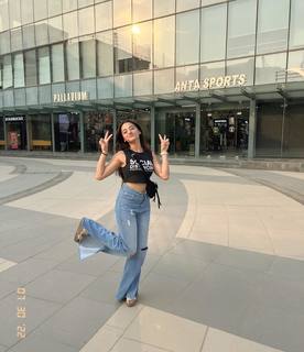 Helly Shah feet photo 1