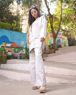 Helly Shah feet photo 16
