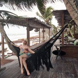 Heléne Yorke feet photo 2