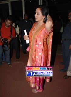 Hema Malini feet photo 2