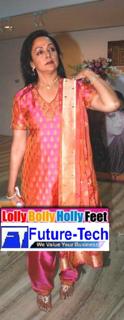Hema Malini feet photo 6