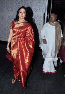 Hema Malini feet photo 16