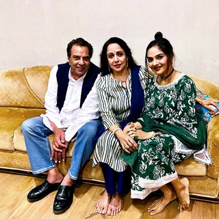 Hema Malini feet photo 4