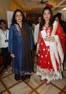Hema Malini feet photo 18