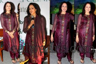 Hema Malini feet photo 17