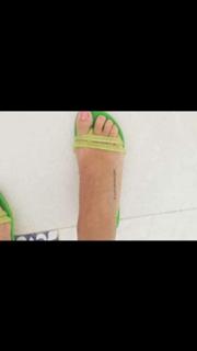 Hend Sabry feet photo thumbnail