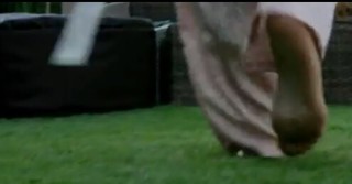 Hend Sabry feet photo thumbnail