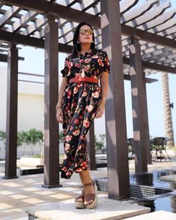 Hend Sabry feet photo thumbnail