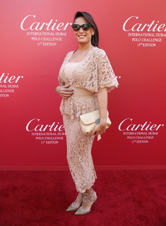 Hend Sabry feet photo thumbnail
