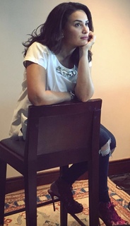 Hend Sabry feet photo thumbnail