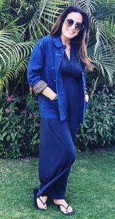 Hend Sabry feet photo thumbnail