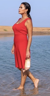 Hend Sabry feet photo thumbnail