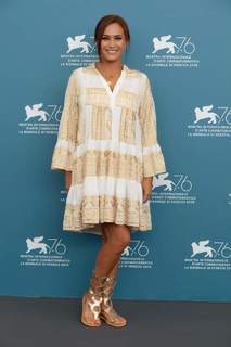 Hend Sabry feet photo thumbnail