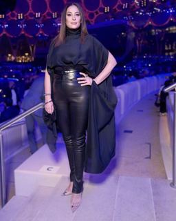 Hend Sabry feet photo thumbnail