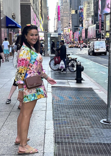 Hend Sabry feet photo thumbnail