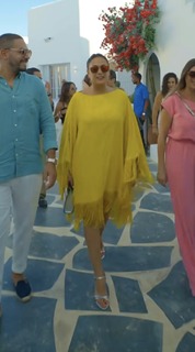 Hend Sabry feet photo thumbnail