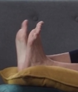 Hend Sabry feet photo thumbnail