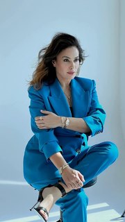 Hend Sabry feet photo thumbnail
