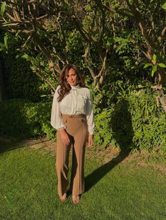 Hend Sabry feet photo thumbnail