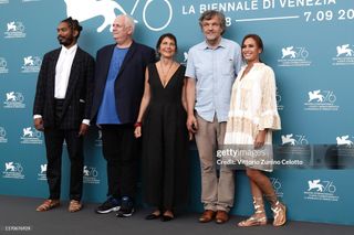 Hend Sabry feet photo thumbnail