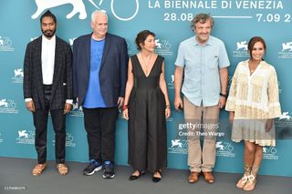 Hend Sabry feet photo thumbnail