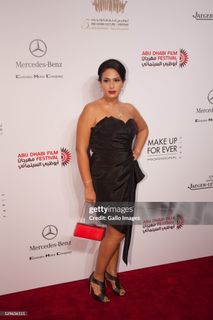 Hend Sabry feet photo 14