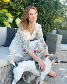 Hendrike Brenninkmeyer feet photo thumbnail