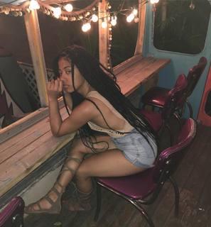 Hennessy Carolina feet photo 12