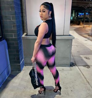 Hennessy Carolina feet photo 11