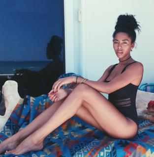 Herizen F. Guardiola feet photo 12