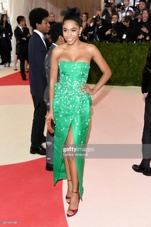 Herizen F. Guardiola feet photo 19