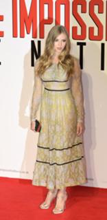 Hermione Corfield feet photo thumbnail