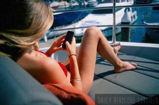 Hermione Corfield feet photo thumbnail