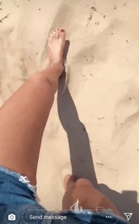 Hetti Bywater feet photo 8