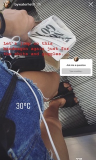 Hetti Bywater feet photo 3