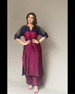 Hiba Bukhari feet photo 17