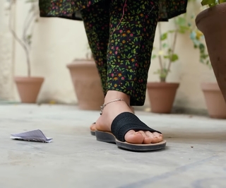Hiba Bukhari feet photo 13