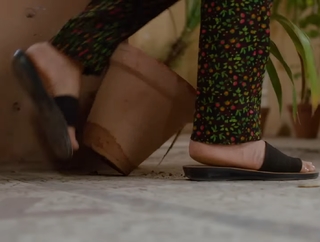 Hiba Bukhari feet photo 10