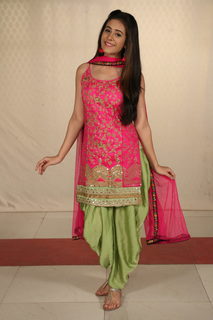 Hiba Nawab feet photo 1