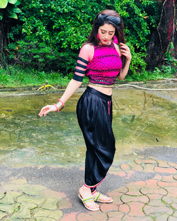 Hiba Nawab feet photo 7