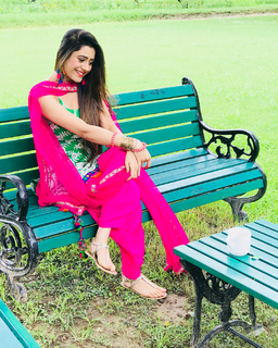 Hiba Nawab feet photo 5