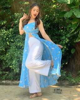 Hiba Nawab feet photo 10