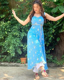 Hiba Nawab feet photo 9