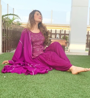 Hiba Nawab feet photo 6