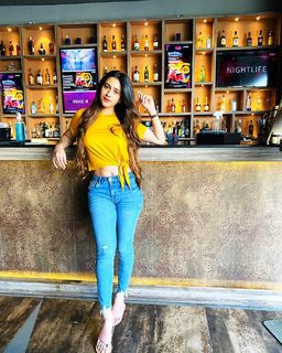 Hiba Nawab feet photo 2