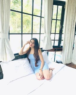 Hiba Nawab feet photo 15