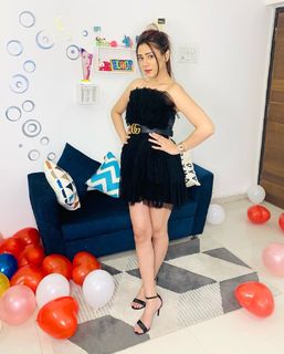 Hiba Nawab feet photo 3